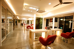 f_shop5 FLIP B AVEDA(フリップ ビー アヴェダ)店内風景5